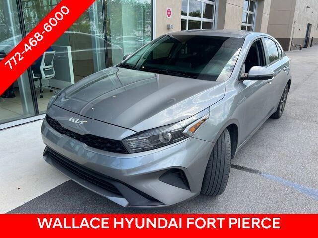 2024 Kia Forte LXS — photo 1 of 12