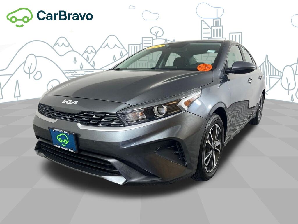 2024 Kia Forte LXS — photo 1 of 6