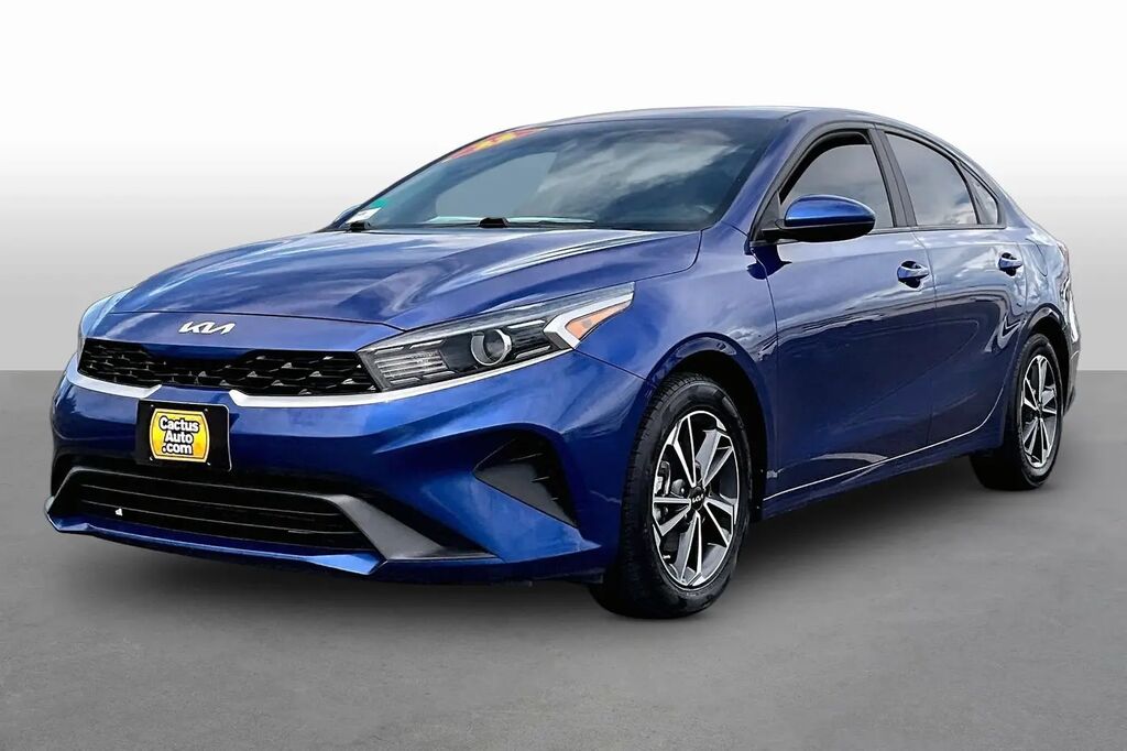 2022 Kia Forte LXS — photo 1 of 13