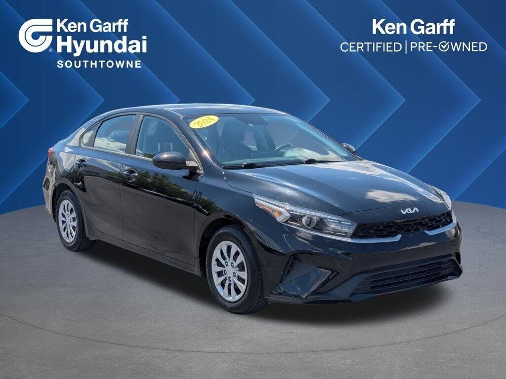2024 Kia Forte LX — photo 1 of 2