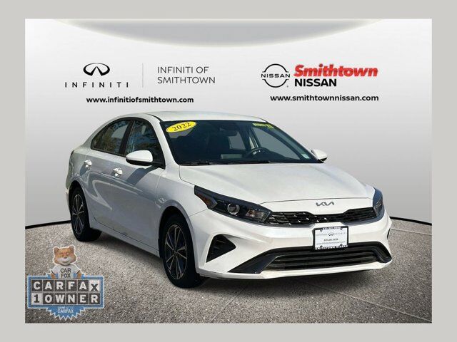 2022 Kia Forte LXS — photo 1 of 1