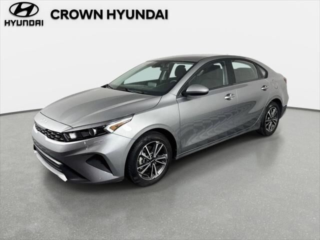 2023 Kia Forte LXS — photo 1 of 13
