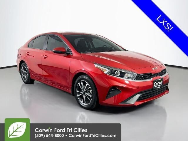 2024 Kia Forte LXS — photo 1 of 24