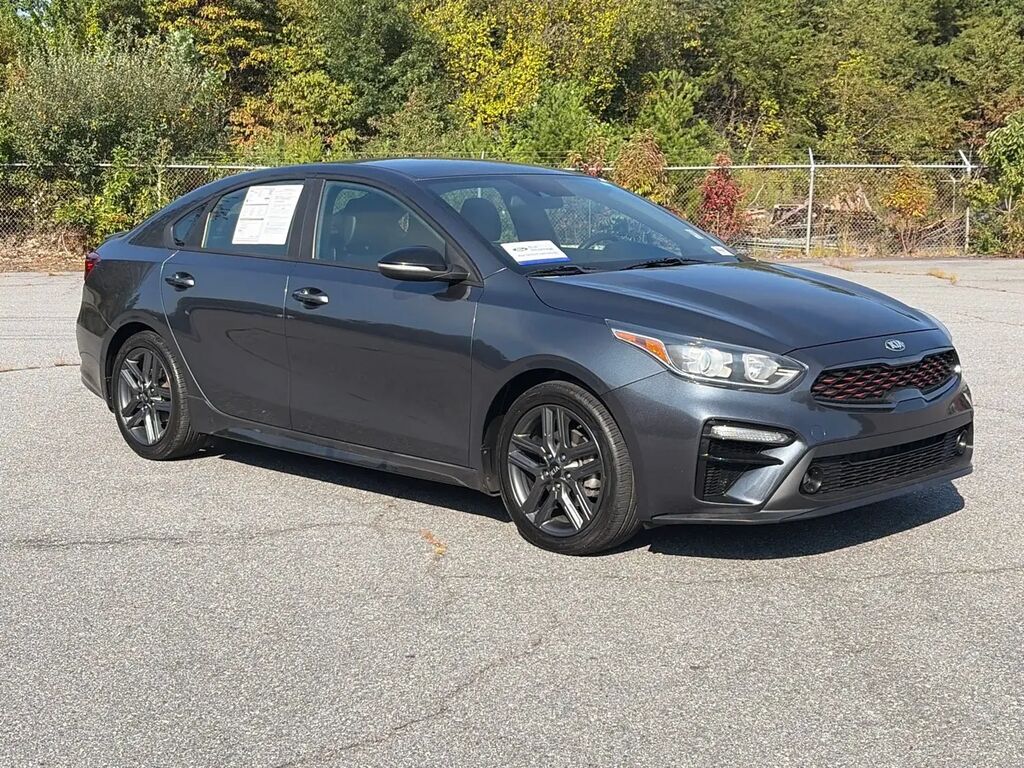 2020 Kia Forte GT Line — photo 1 of 13