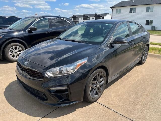 2020 Kia Forte GT Line — photo 1 of 26