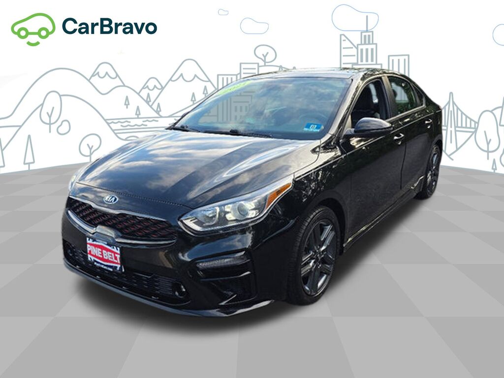2021 Kia Forte GT-Line — photo 1 of 7