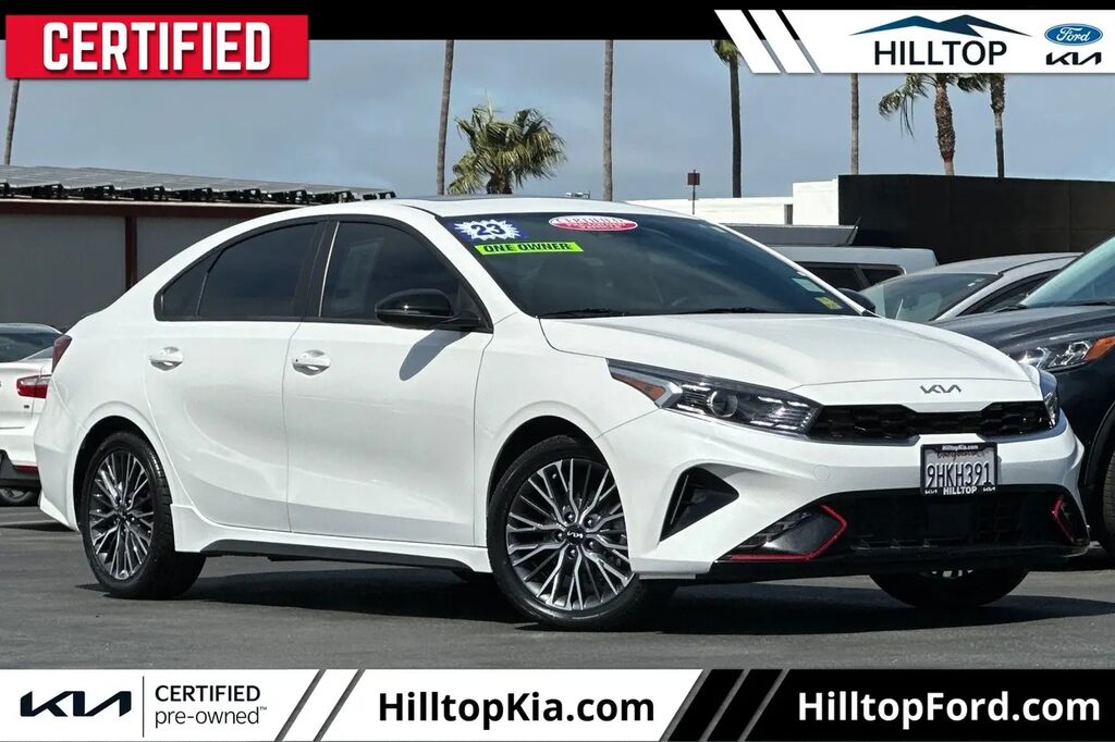 2023 Kia Forte GT-Line — photo 1 of 18