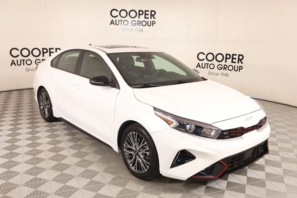 2024 Kia Forte GT-Line — photo 1 of 13