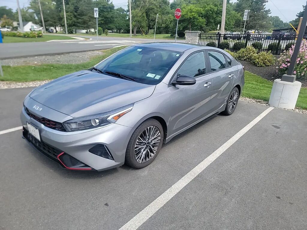 2023 Kia Forte GT-Line — photo 1 of 19