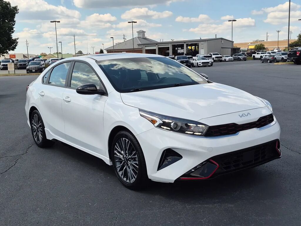 2024 Kia Forte GT-Line — photo 1 of 13