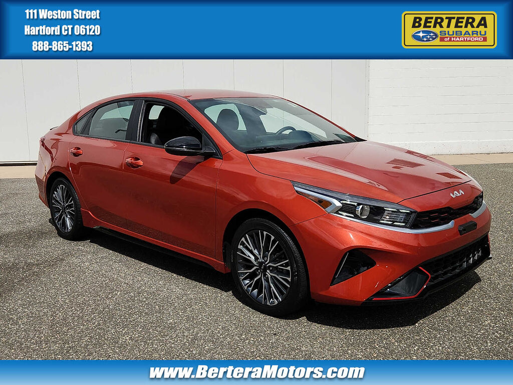 2023 Kia Forte GT-Line — photo 1 of 13