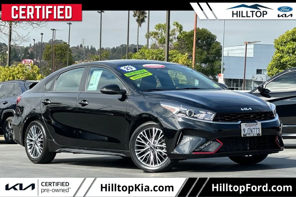 2023 Kia Forte GT-Line — photo 1 of 13