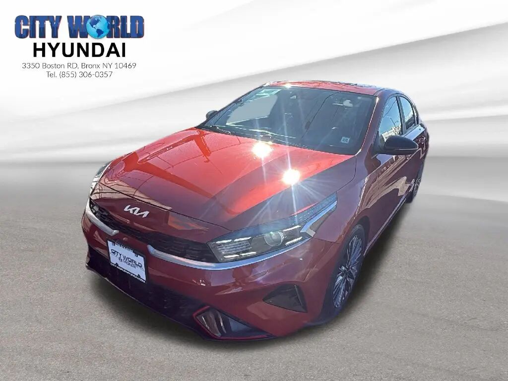 2024 Kia Forte GT-Line — photo 1 of 13