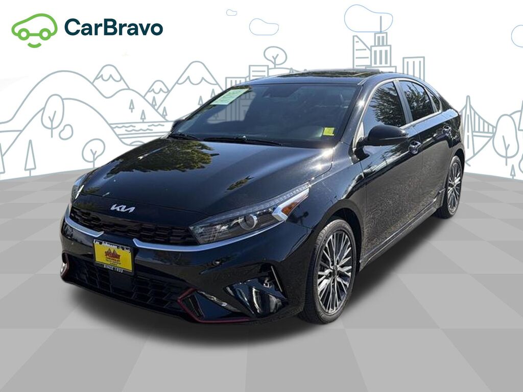 2024 Kia Forte GT-Line — photo 1 of 6