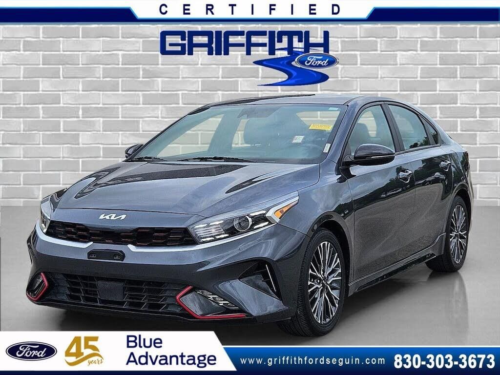 2024 Kia Forte GT-Line — photo 1 of 1