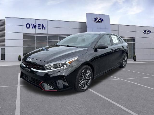 2023 Kia Forte GT-Line — photo 1 of 13