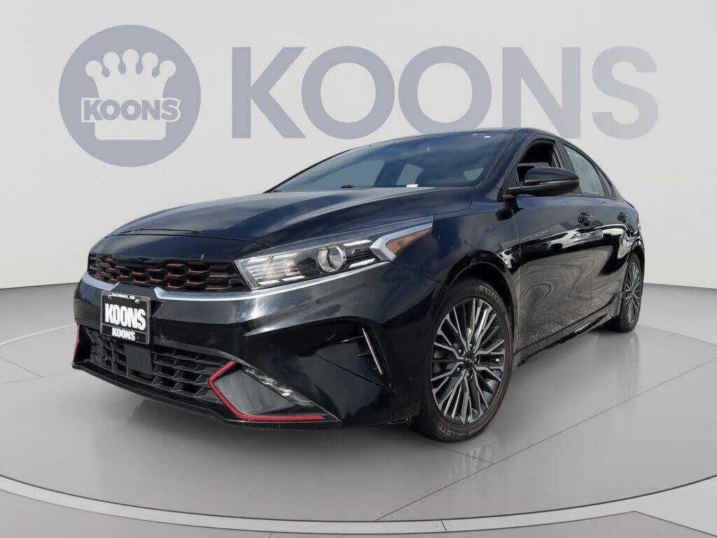 2023 Kia Forte GT-Line — photo 1 of 1