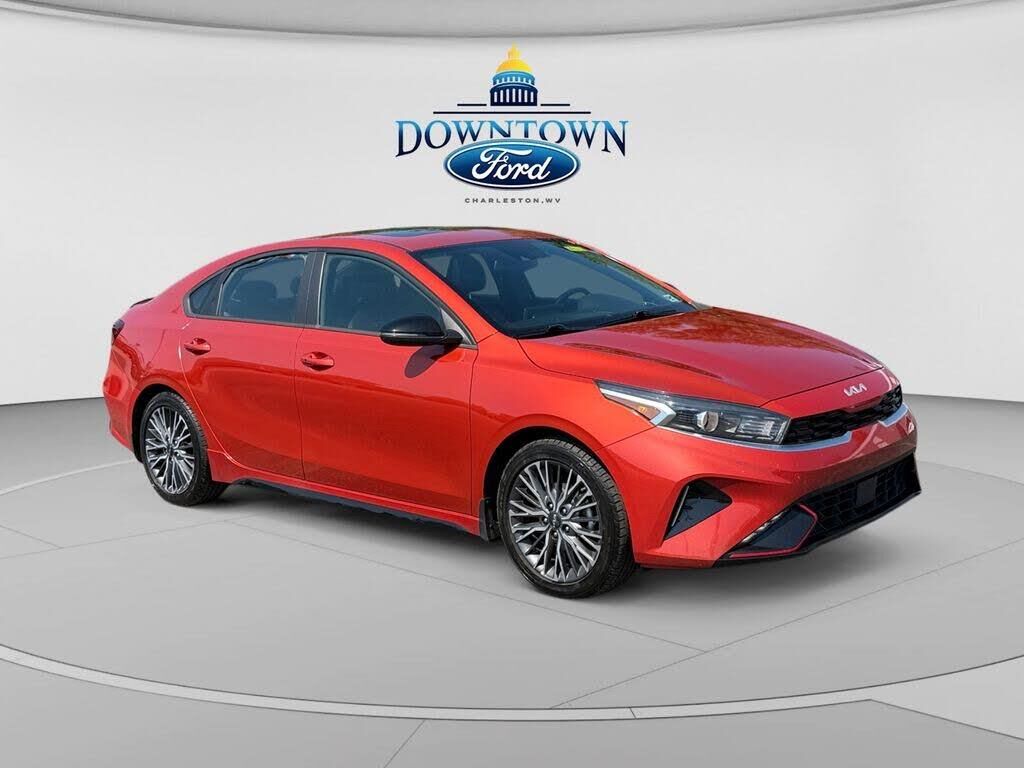 2022 Kia Forte GT-Line — photo 1 of 1