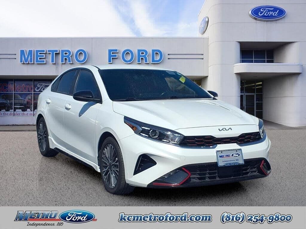 2024 Kia Forte GT-Line — photo 1 of 1