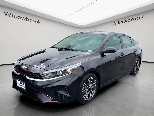 2023 Kia Forte GT-Line — photo 1 of 13