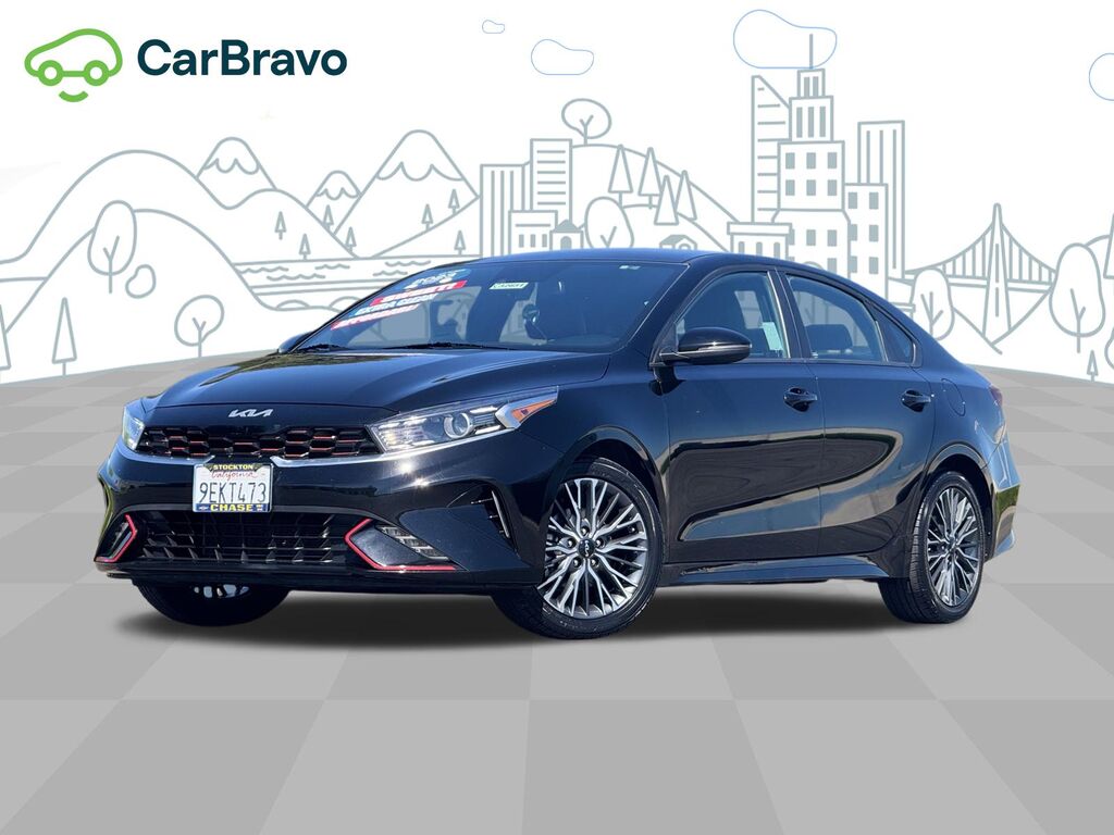2023 Kia Forte GT-Line — photo 1 of 6