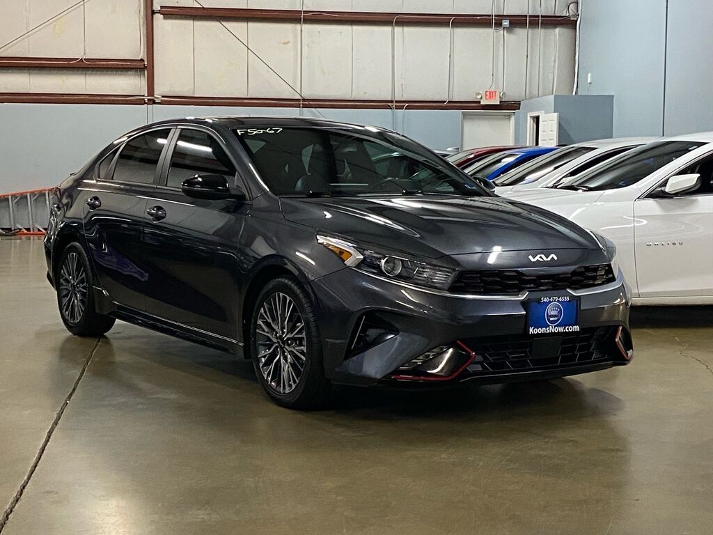 2023 Kia Forte GT-Line — photo 1 of 13