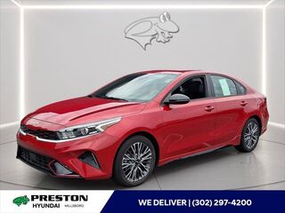 2024 Kia Forte GT-Line — photo 1 of 2
