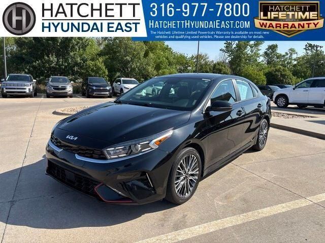 2023 Kia Forte GT-Line — photo 1 of 32