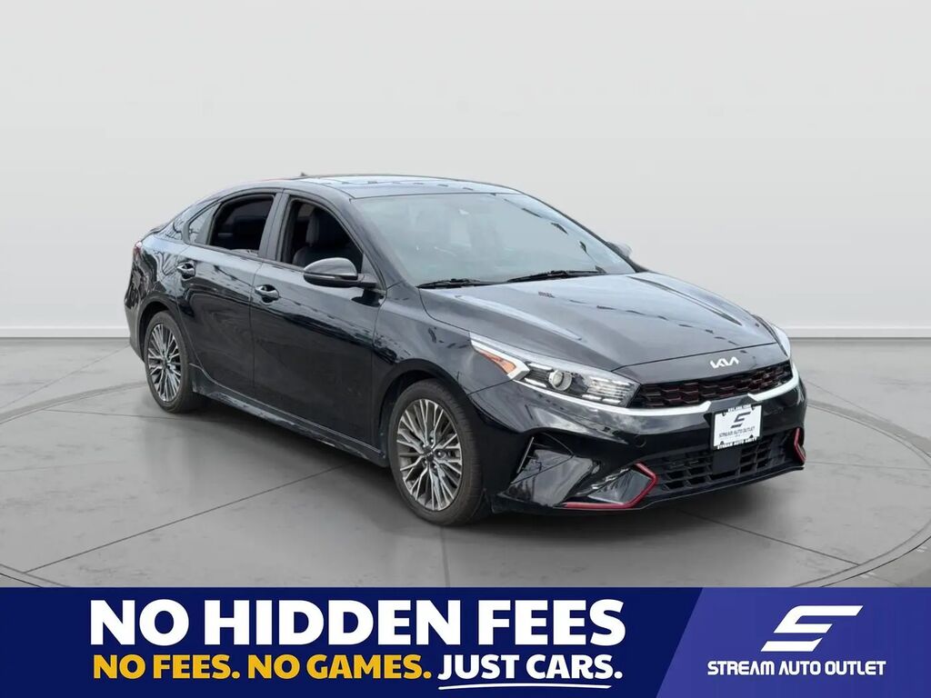 2024 Kia Forte GT-Line — photo 1 of 13