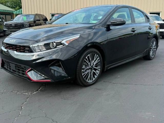 2024 Kia Forte GT-Line — photo 1 of 12