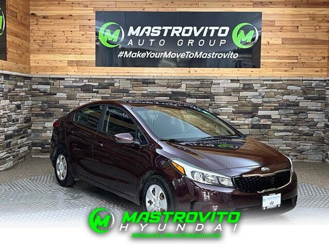2017 Kia Forte LX — photo 1 of 13