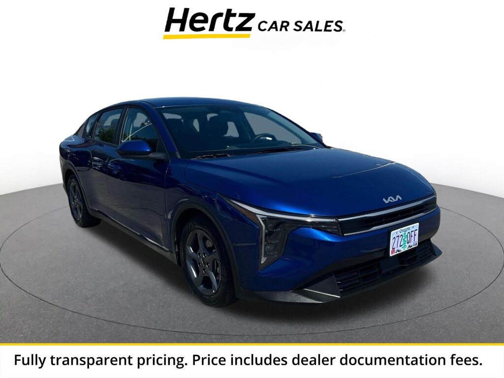 2025 Kia K4 LXS — photo 1 of 13