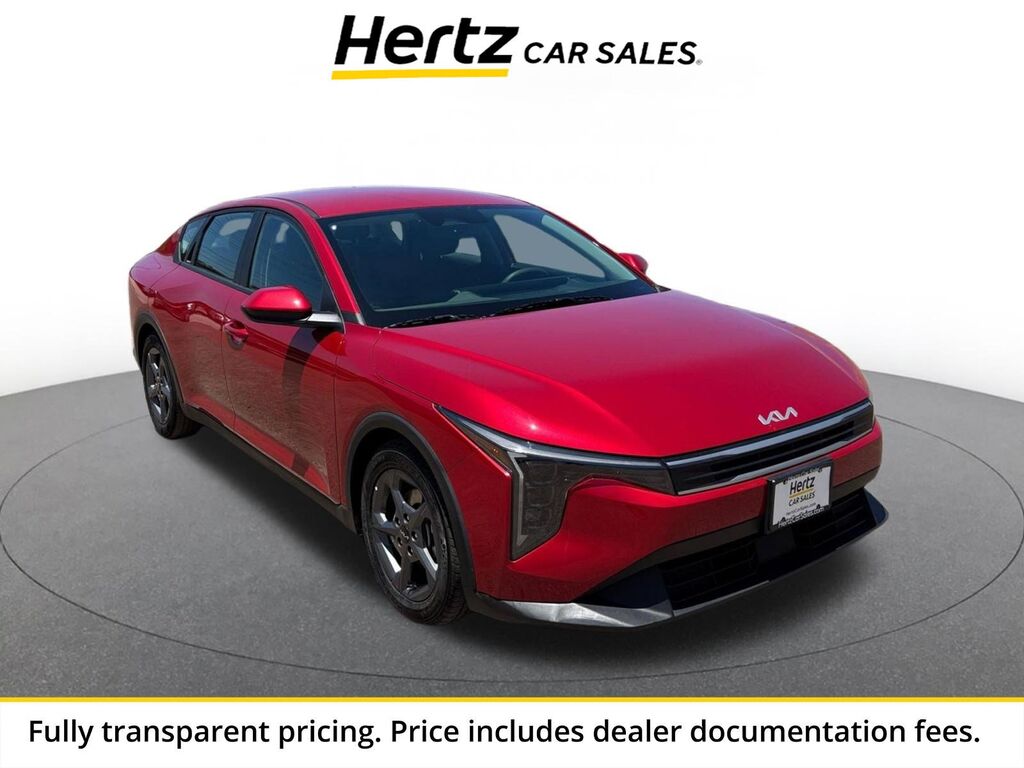 2025 Kia K4 LXS — photo 1 of 13