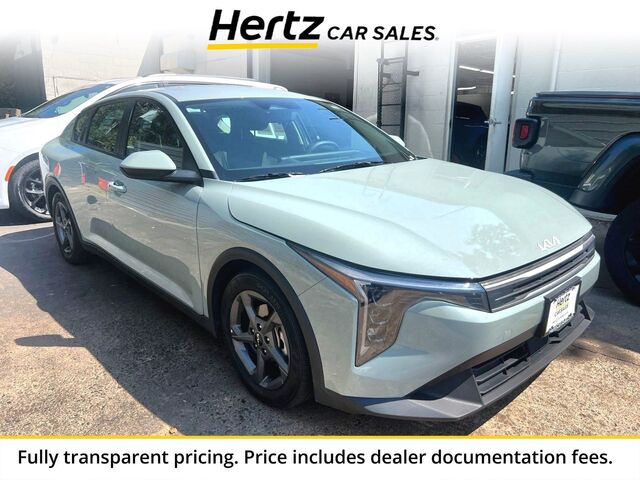 2026 Kia K4 LXS