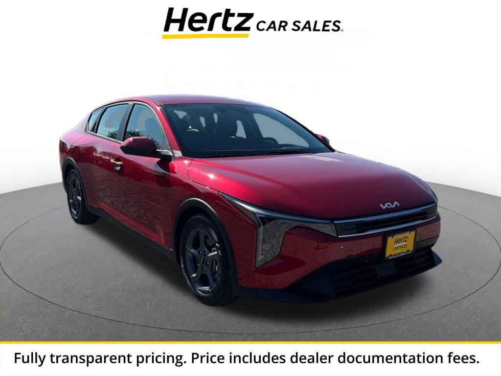 2026 Kia K4 LXS — photo 1 of 13