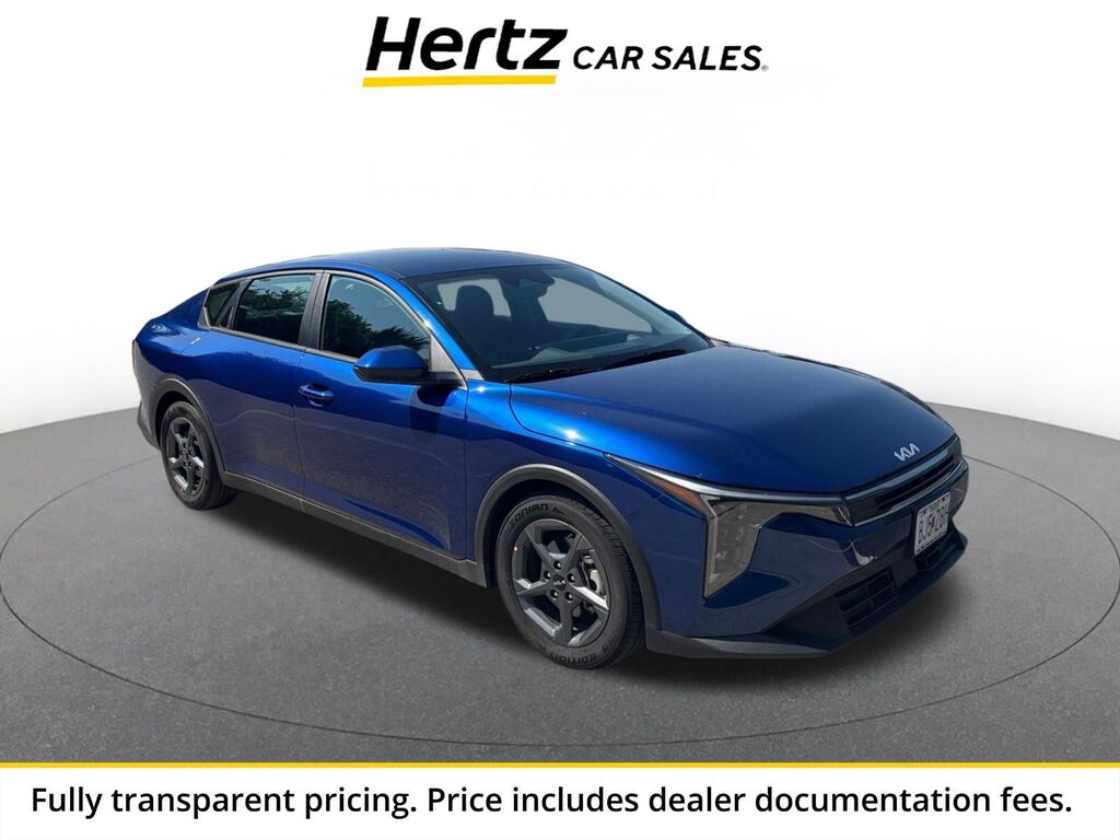 2026 Kia K4 LXS — photo 1 of 3