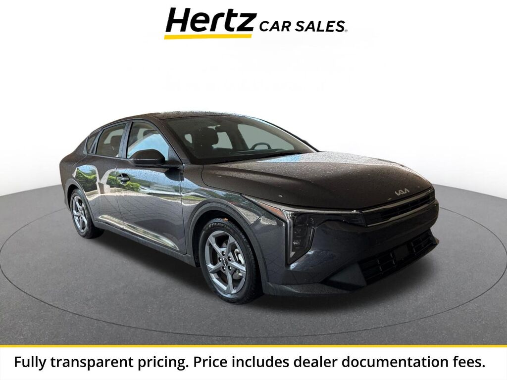 2025 Kia K4 LXS — photo 1 of 13