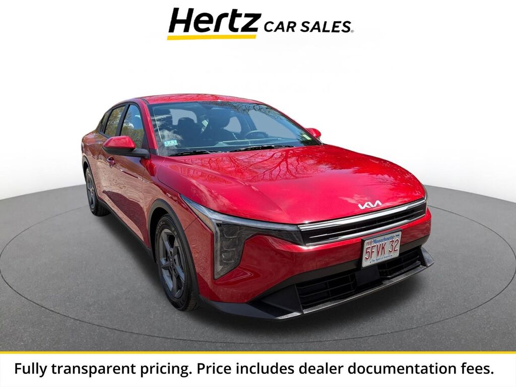 2025 Kia K4 LXS — photo 1 of 13