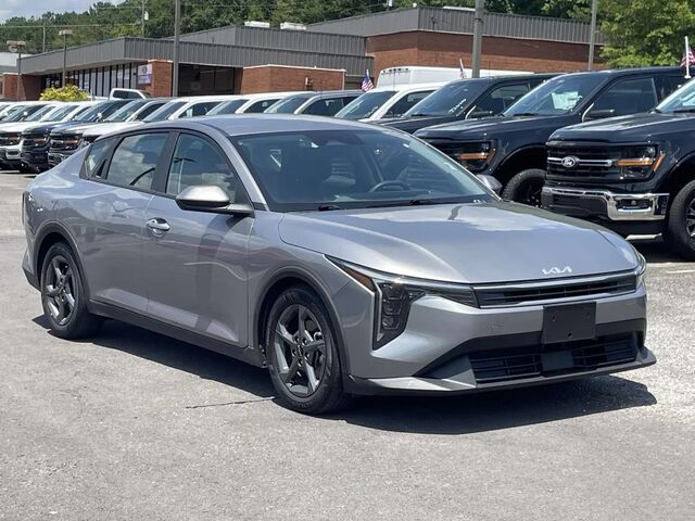 2025 Kia K4 LX
