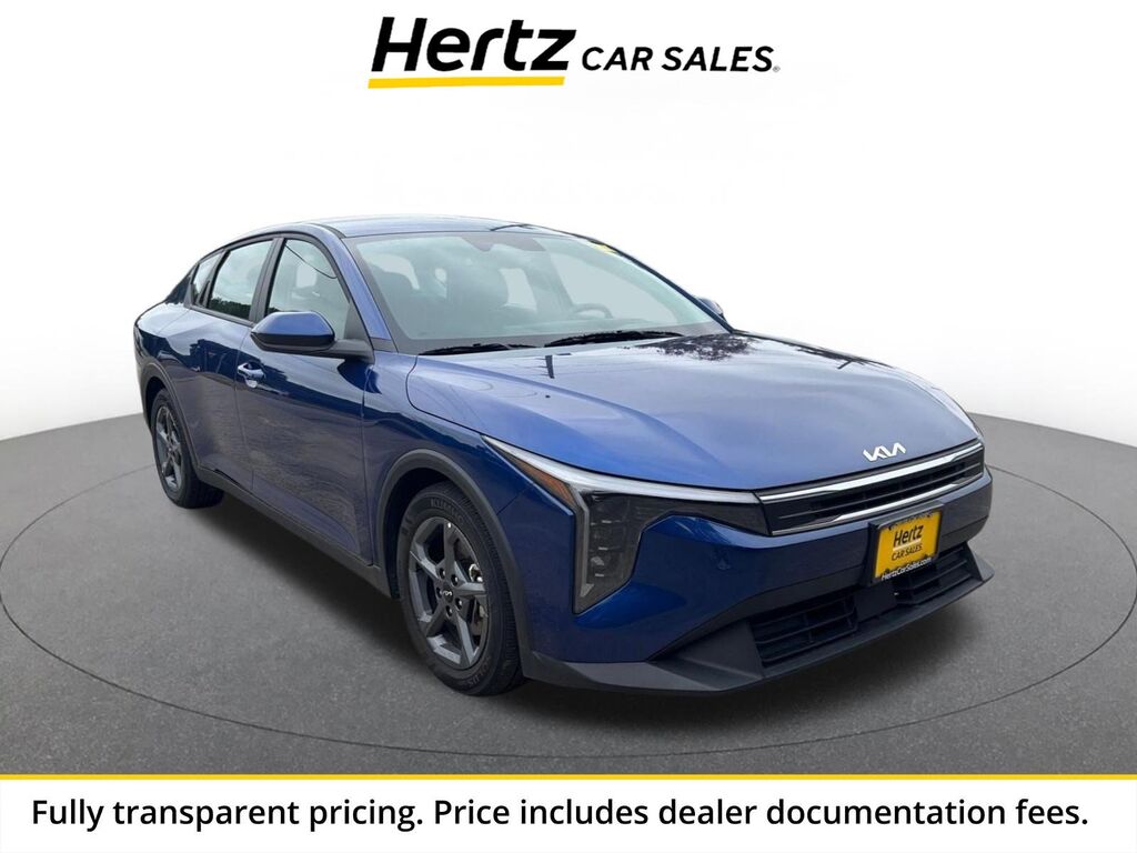 2026 Kia K4 LXS — photo 1 of 14