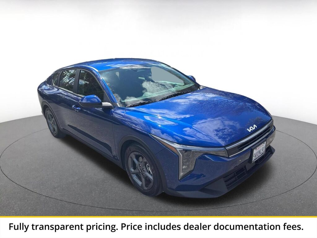 2026 Kia K4 LXS — photo 1 of 1