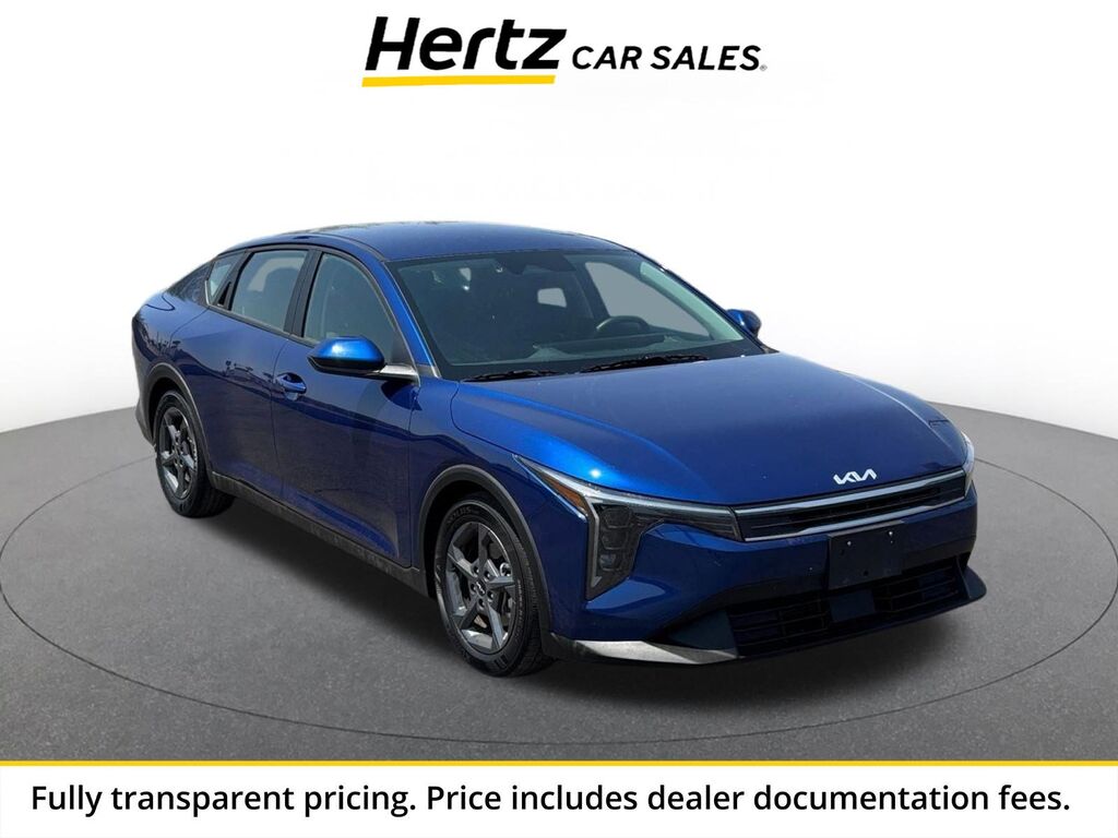 2026 Kia K4 LXS — photo 1 of 23