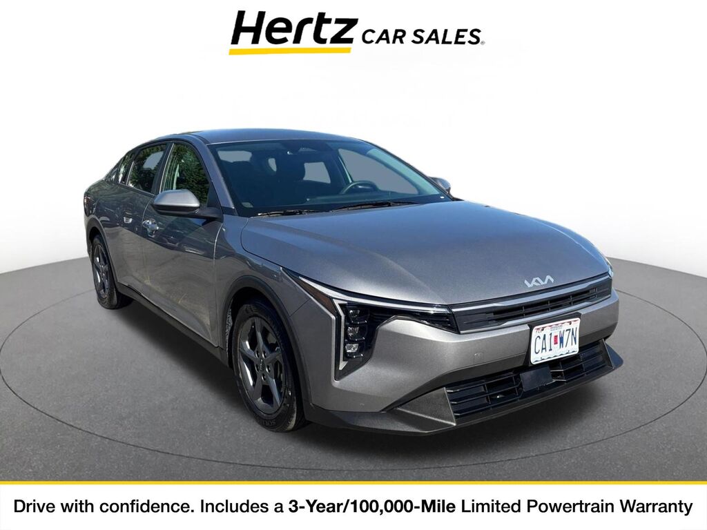 2026 Kia K4 LXS — photo 1 of 11