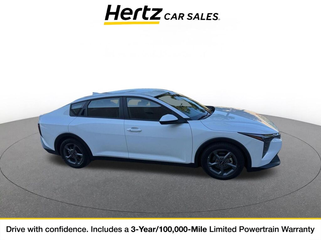 2025 Kia K4 LXS — photo 1 of 1