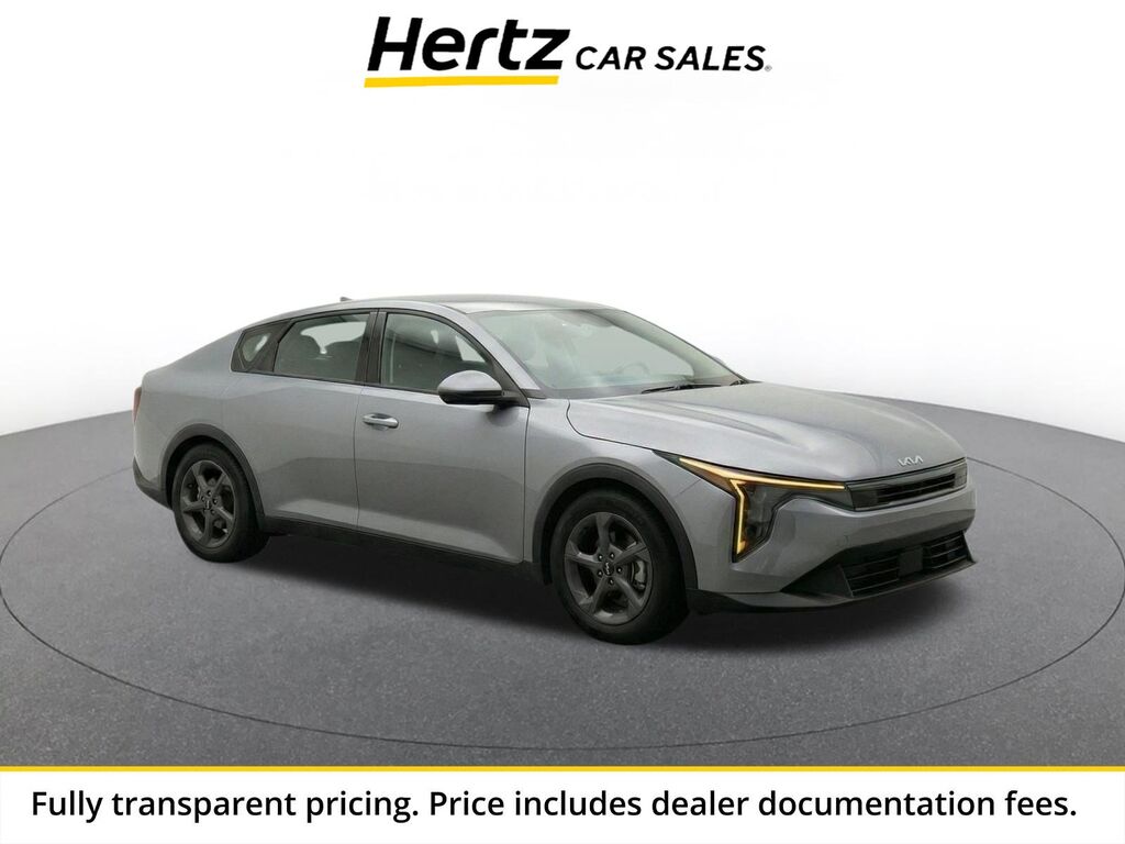 2025 Kia K4 LXS — photo 1 of 1