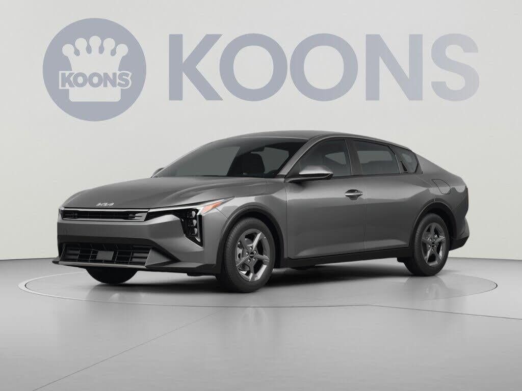 2025 Kia K4 LXS — photo 1 of 2