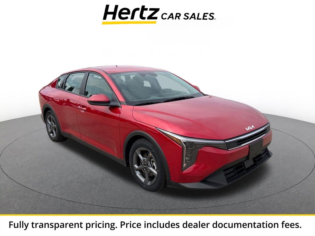2025 Kia K4 LXS — photo 1 of 13
