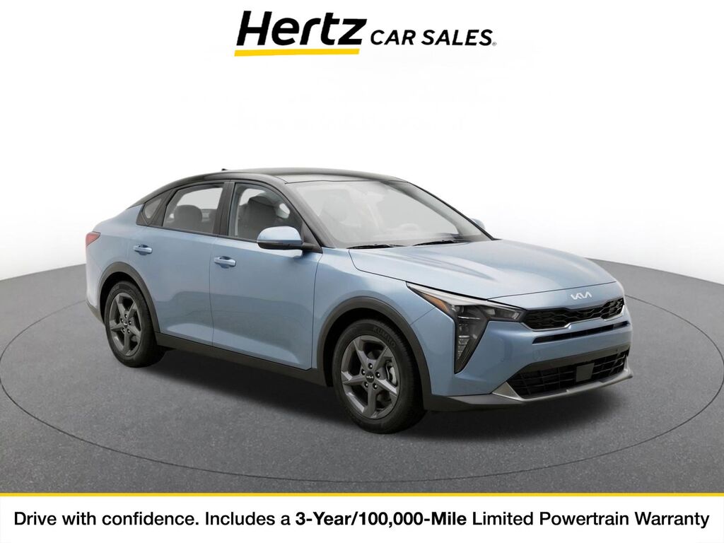 2025 Kia K4 LXS — photo 1 of 11