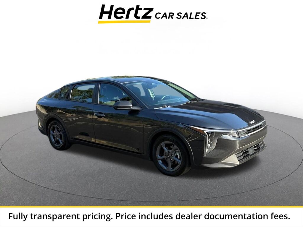 2026 Kia K4 LXS — photo 1 of 14