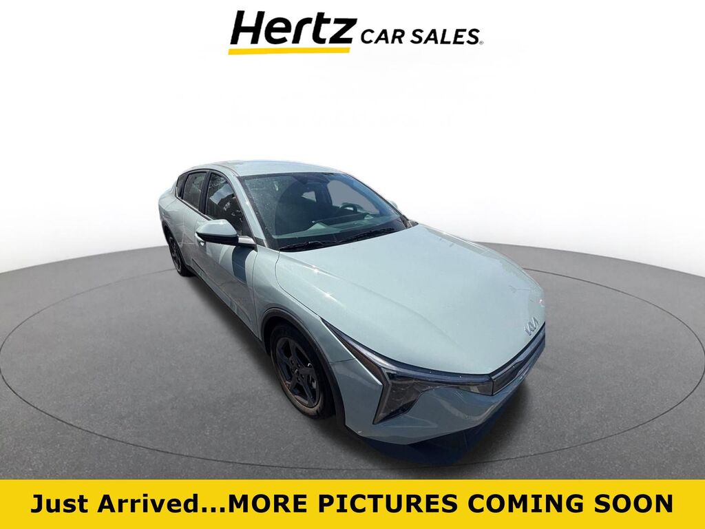 2026 Kia K4 LXS — photo 1 of 2
